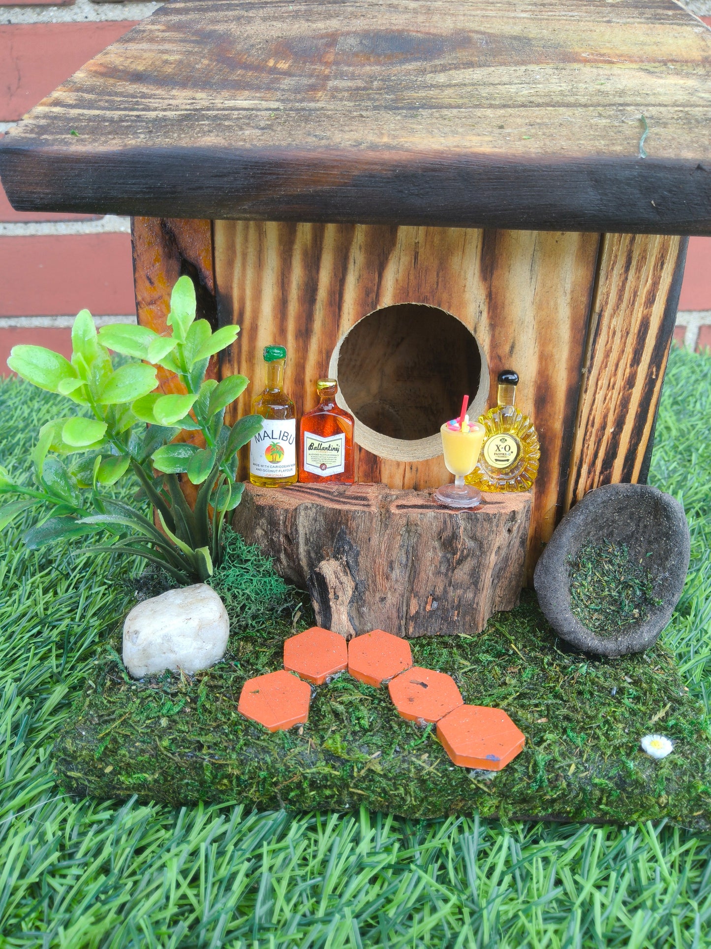 Hummingbird Home Bar