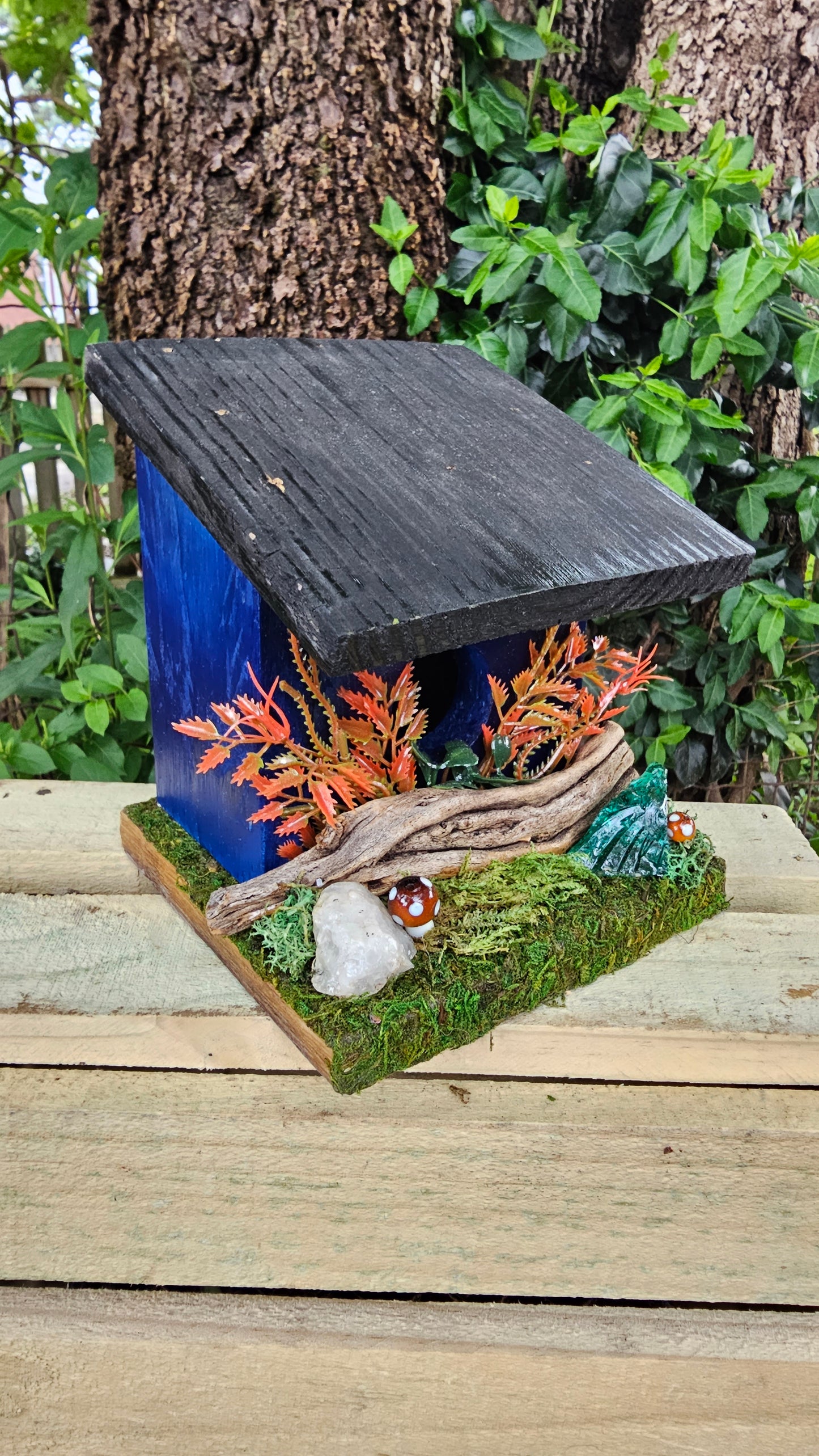 Hummingbird Home Driftwood and Glass