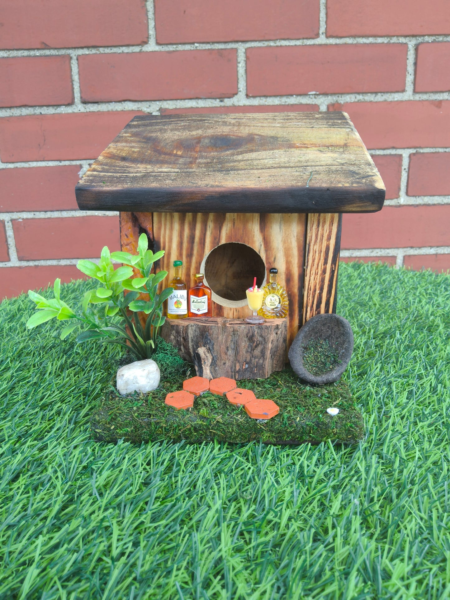 Hummingbird Home Bar