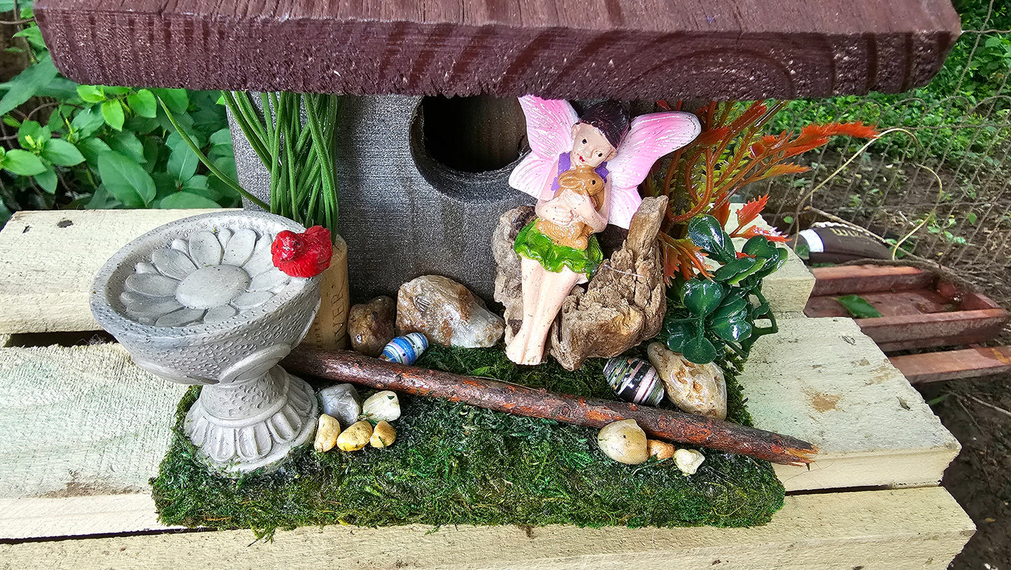 Hummingbird Home Fairy with Birdbath