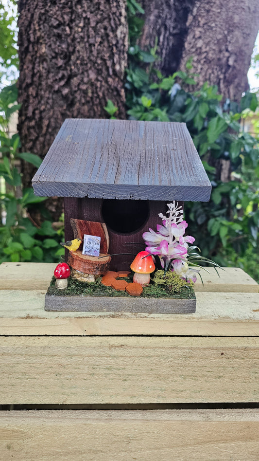 Hummingbird Home Chair with path